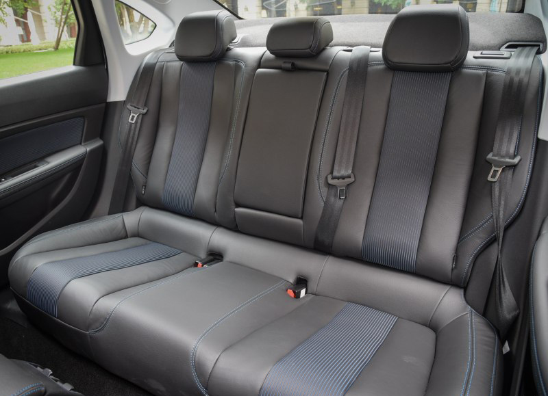 标致308新款跟老款的区别,全新标致308全细节车型解析