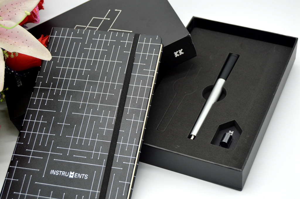 0.1mm精准测距，一划即测，千元售价是否超值