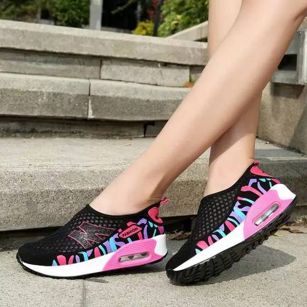 鞋子推荐学生党耐穿防脚臭,春季透气不臭脚选什么样的鞋子