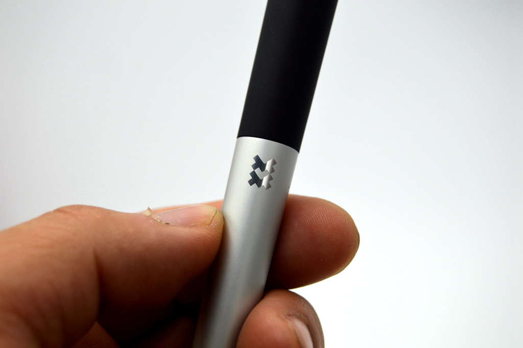 0.1mm精准测距，一划即测，千元售价是否超值