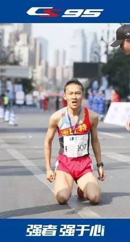 重马国内冠军刘英才：跃居“中国业余一哥”的兰州高中生