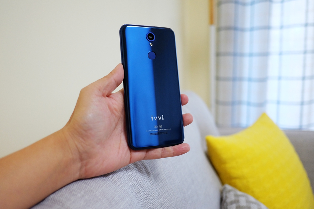 赵丽颖代言ivvi手机,赵丽颖代言ivvi时尚手机