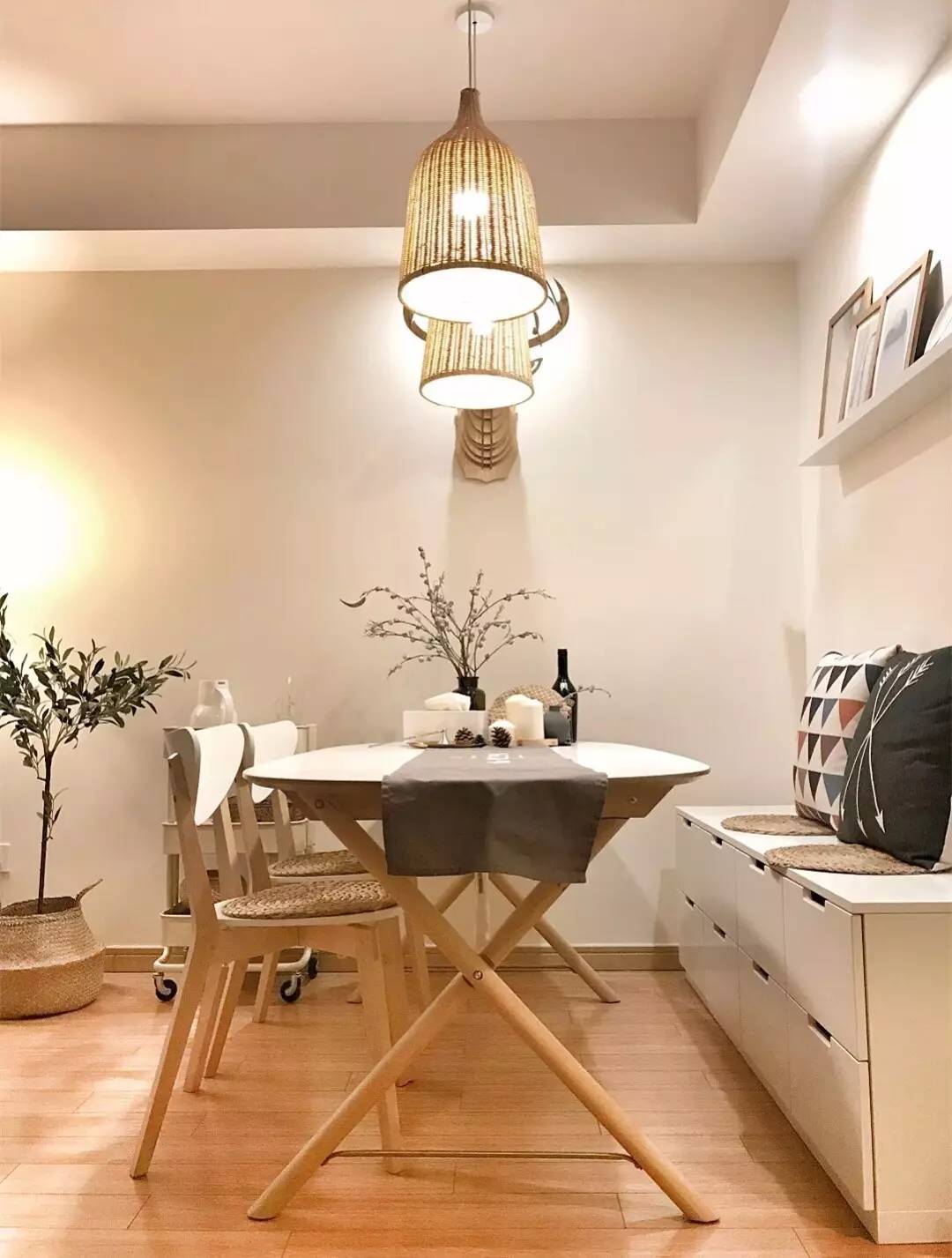 餐桌桌旗怎么搭,白色餐桌怎样搭配旗布