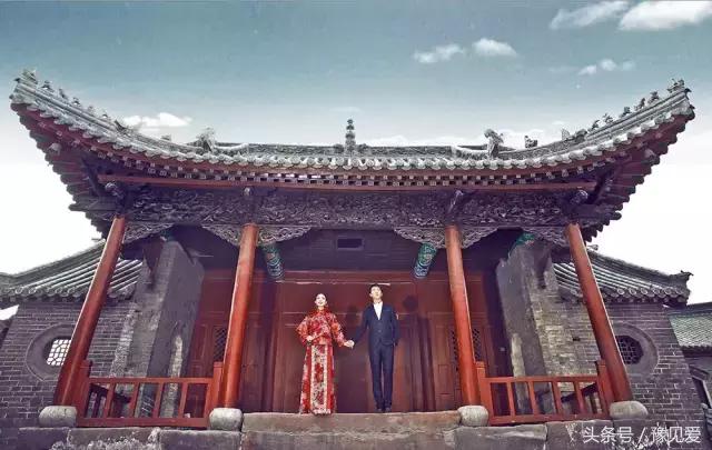 揭秘婚纱照行业劳斯莱斯，电影机爱情故事婚纱照