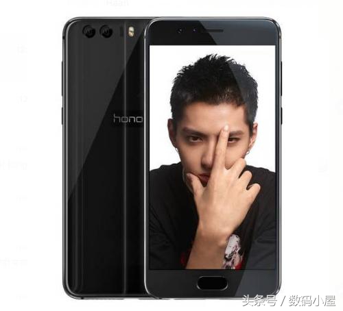 华为光荣9遭曝光！正面指纹，取消耳机插孔