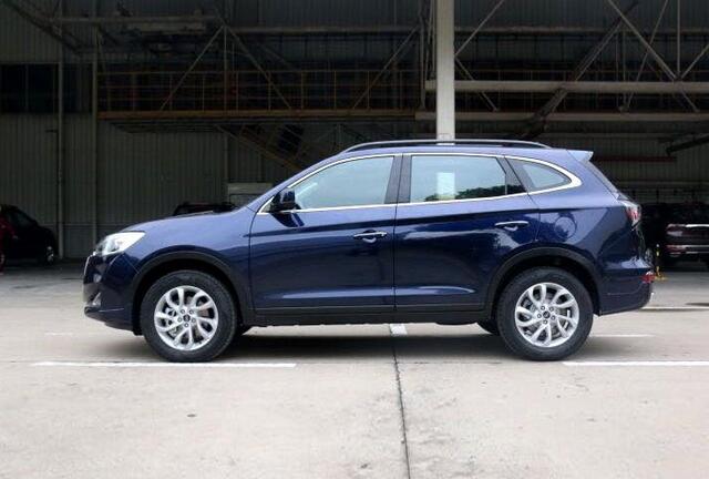 连模仿大咖众泰都转原创风了，这款15万的七座四不像凭啥能火？