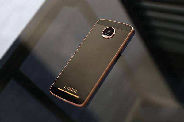 苹果手机iphone7价格多少,iphone7和iphone6p哪个更值得入手