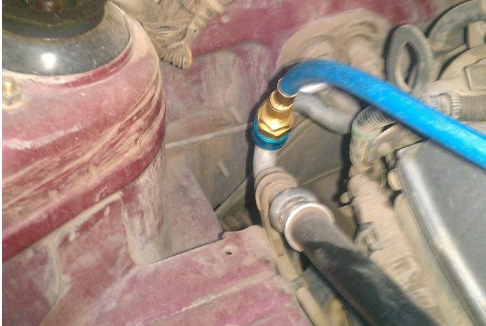 夏天来袭，自己动手让二手车也体验空调冻头