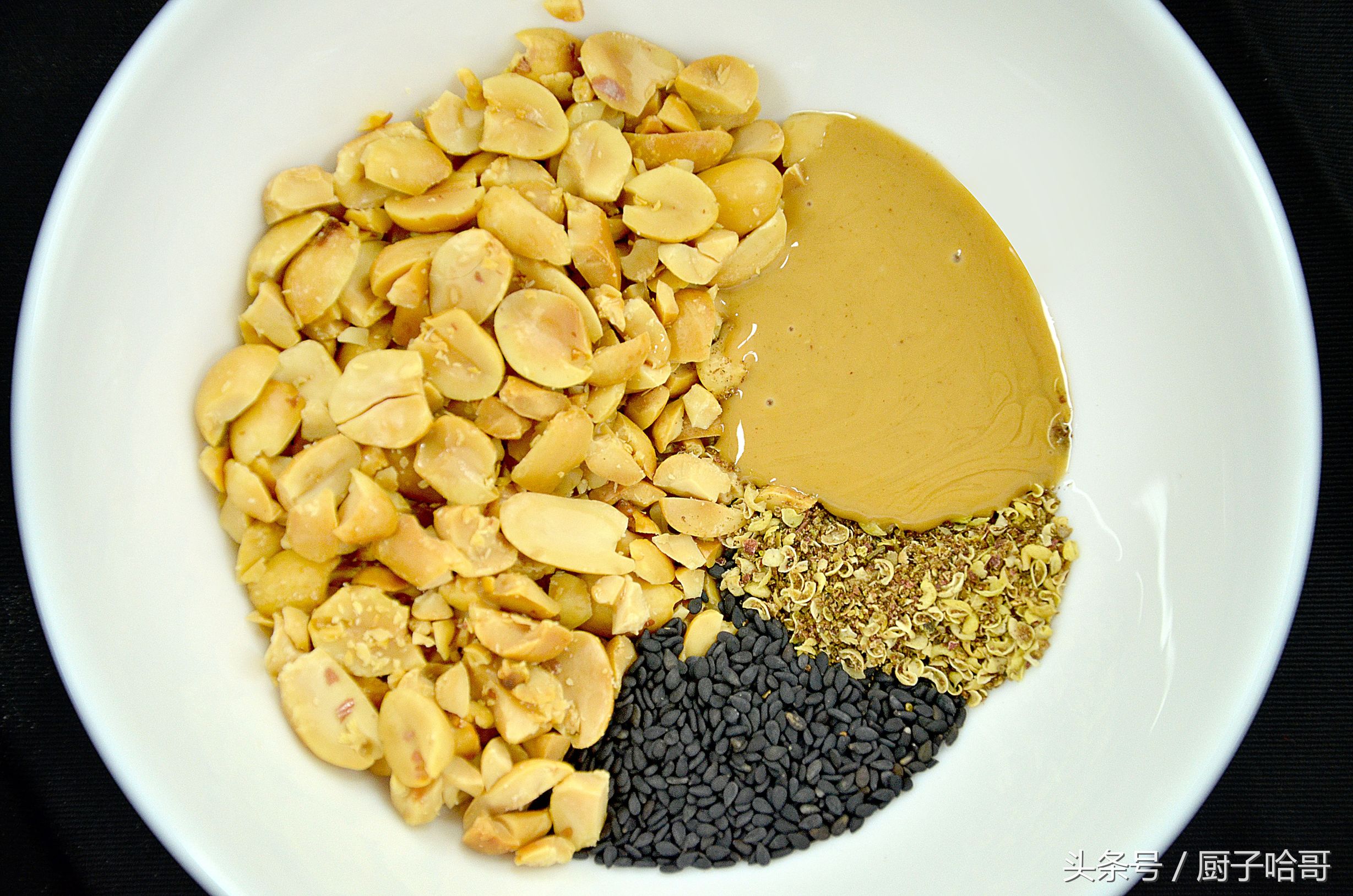 正宗口水鸡掌握大厨这几个技巧,新派口水鸡绝密配方