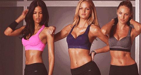 只要用五分钟就能练出马甲线,马甲线要在怎样的前提下练出来