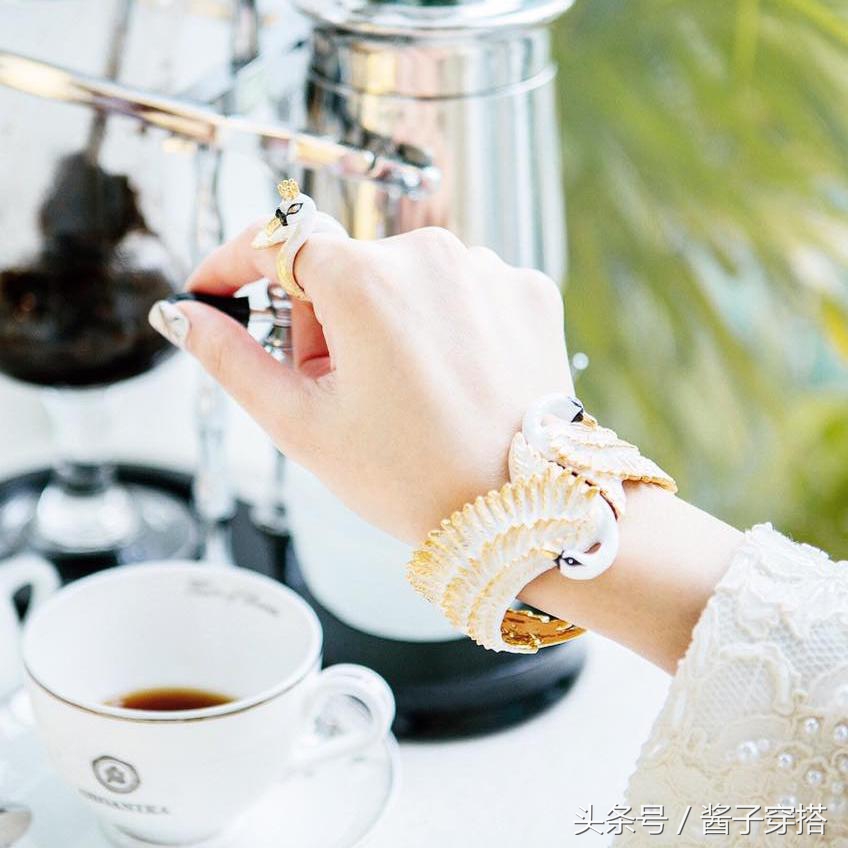 泰国喜欢的首饰配饰,具有泰国特点的装饰品