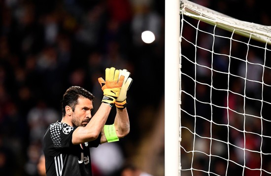 十大门将第一名布冯,fifa足球世界门将布冯