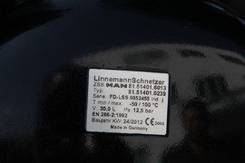 世界上最大的大件牵引运输车,德国曼tgx大件牵引车