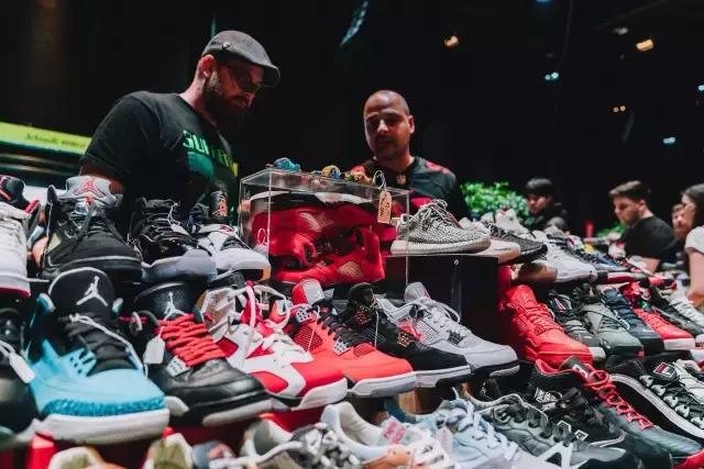 一双鞋子都买不起,一双鞋子都买不起来