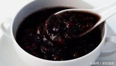 为啥会白头发,为什么你会有白头发