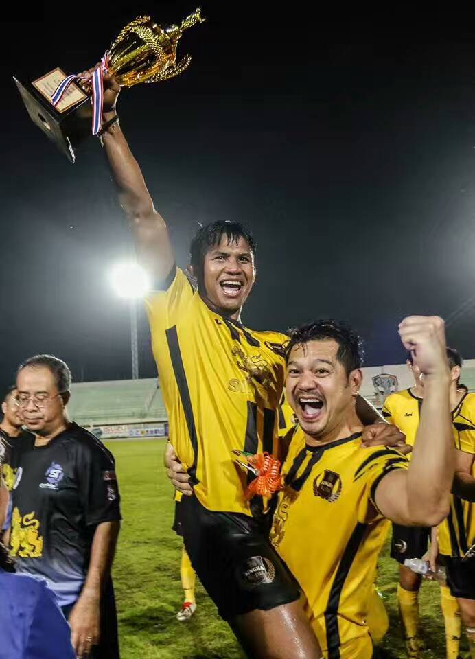 播求高扫踢完整视频,播求拿出所有钱赌一龙三番战视频