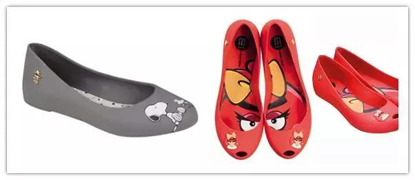 小时候我嫌这双鞋low，全身塑料的它现在要卖好几千块！