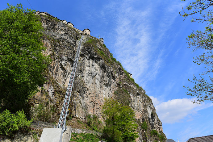 慢行克恩顿，浪回中世纪