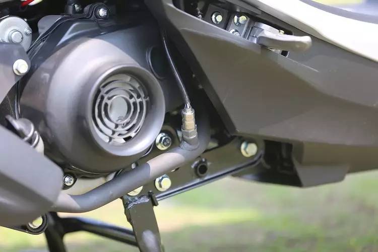 林海国四巧格踏板车测评,林海格格电喷踏板