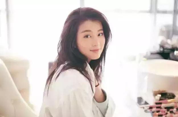 欢乐颂二小包总,欢乐颂2小包总向安迪求婚高甜