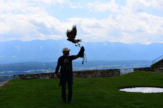 慢行克恩顿，浪回中世纪