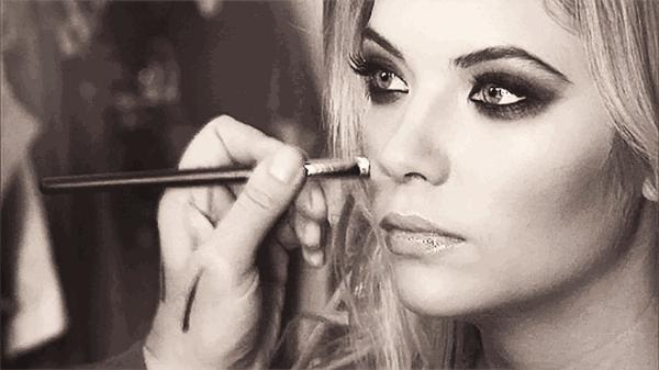 夏季三步搞定脱妆问题,夏天防脱妆的六大技巧