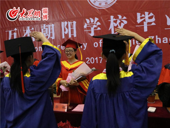 放飞梦想毕业典礼完整视频,万杰朝阳学校2018毕业季