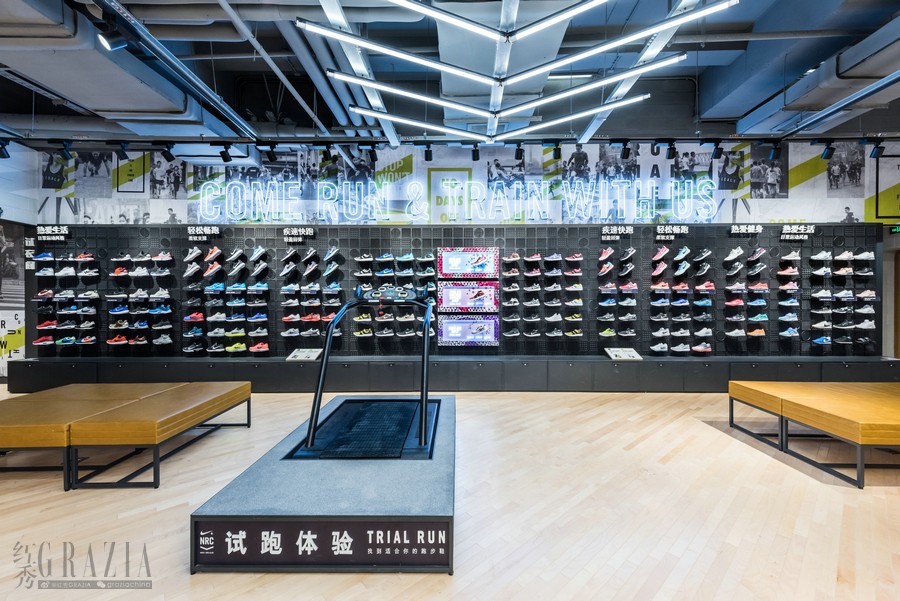 上海耐克跑步体验站,上海耐克三楼