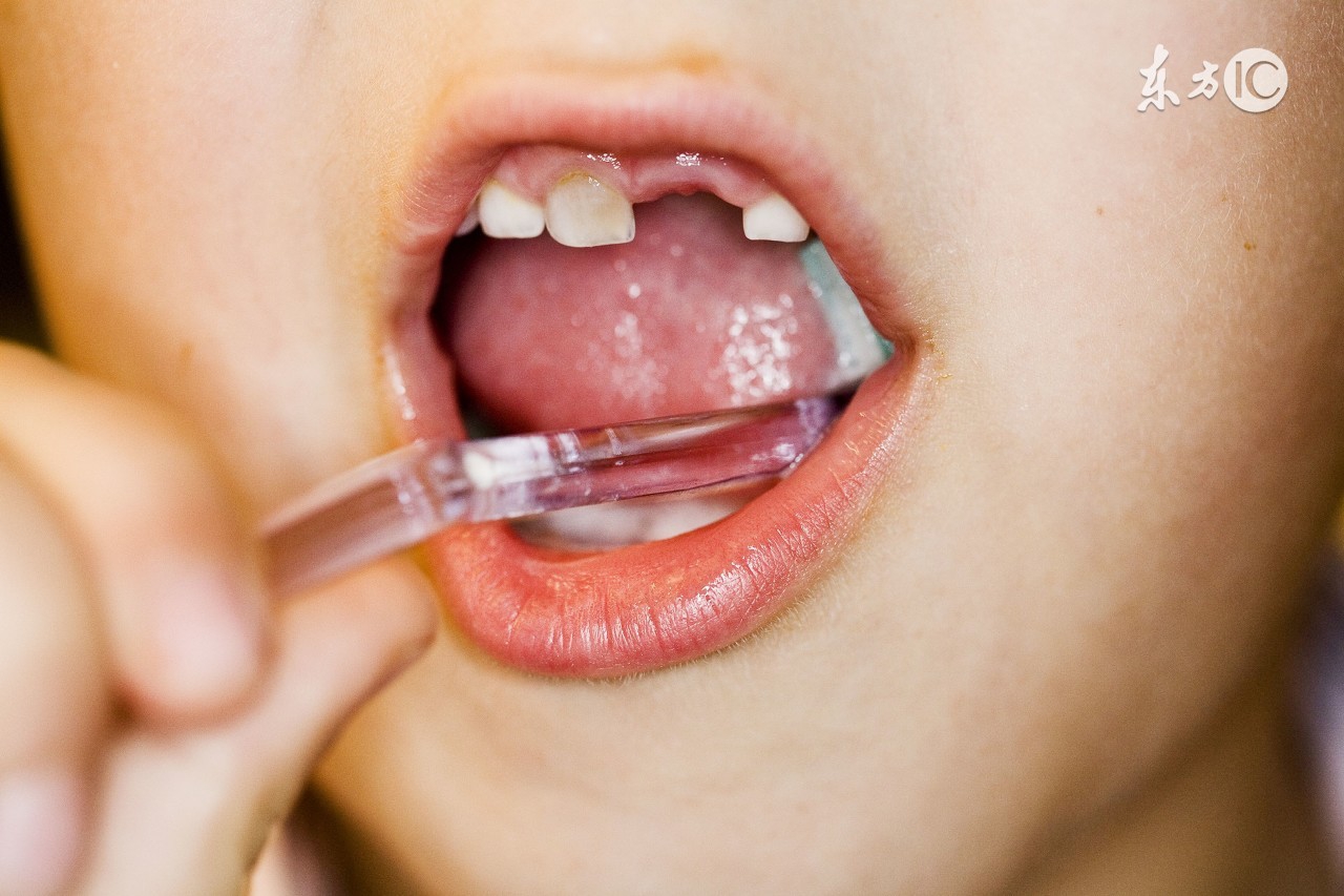 教你一招让牙齿快速美白,这四个小技巧让你牙齿美白