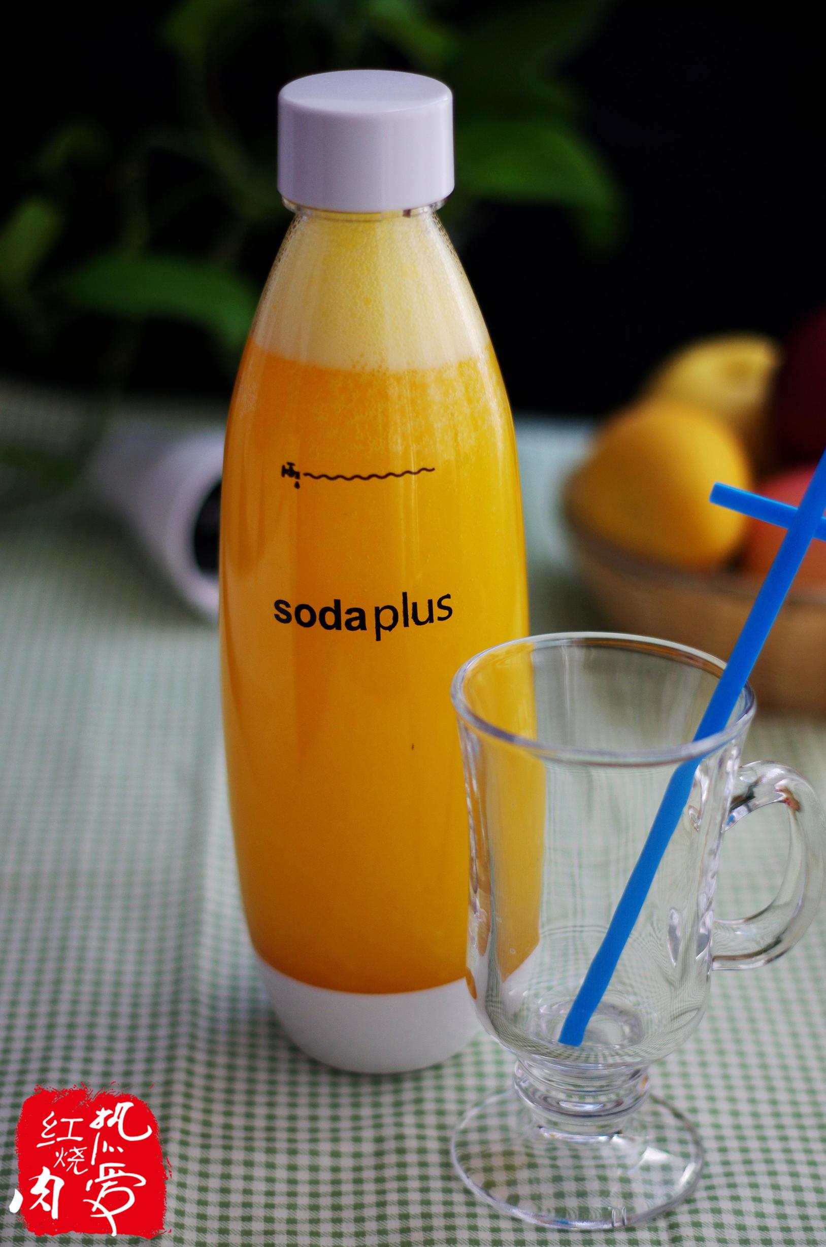 一个芒果两瓶水，就能做出比北冰洋汽水还要好喝的冰爽气泡水来！