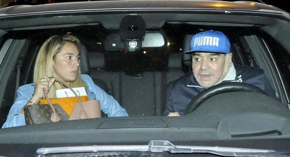 足球史上最伟大球员马拉多纳,足球传奇球星马拉多纳