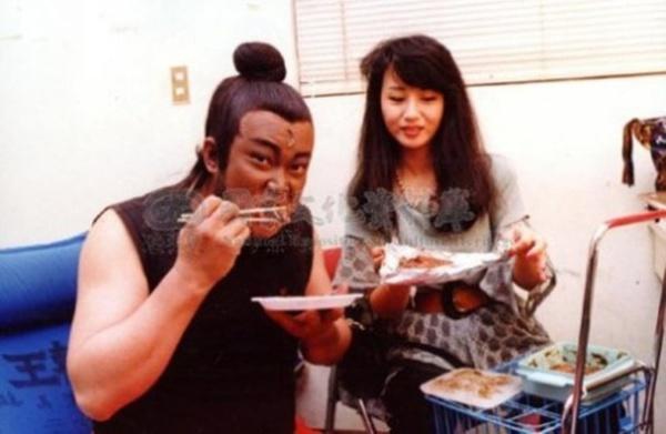 抽刀断水水更流，举杯消愁愁更愁论包大人专业户金超群老师