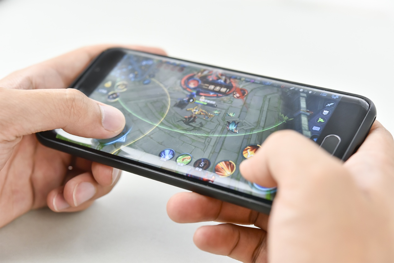 2017上半年旗舰手机评测王者光荣,推荐一款3000左右的王者光荣手机