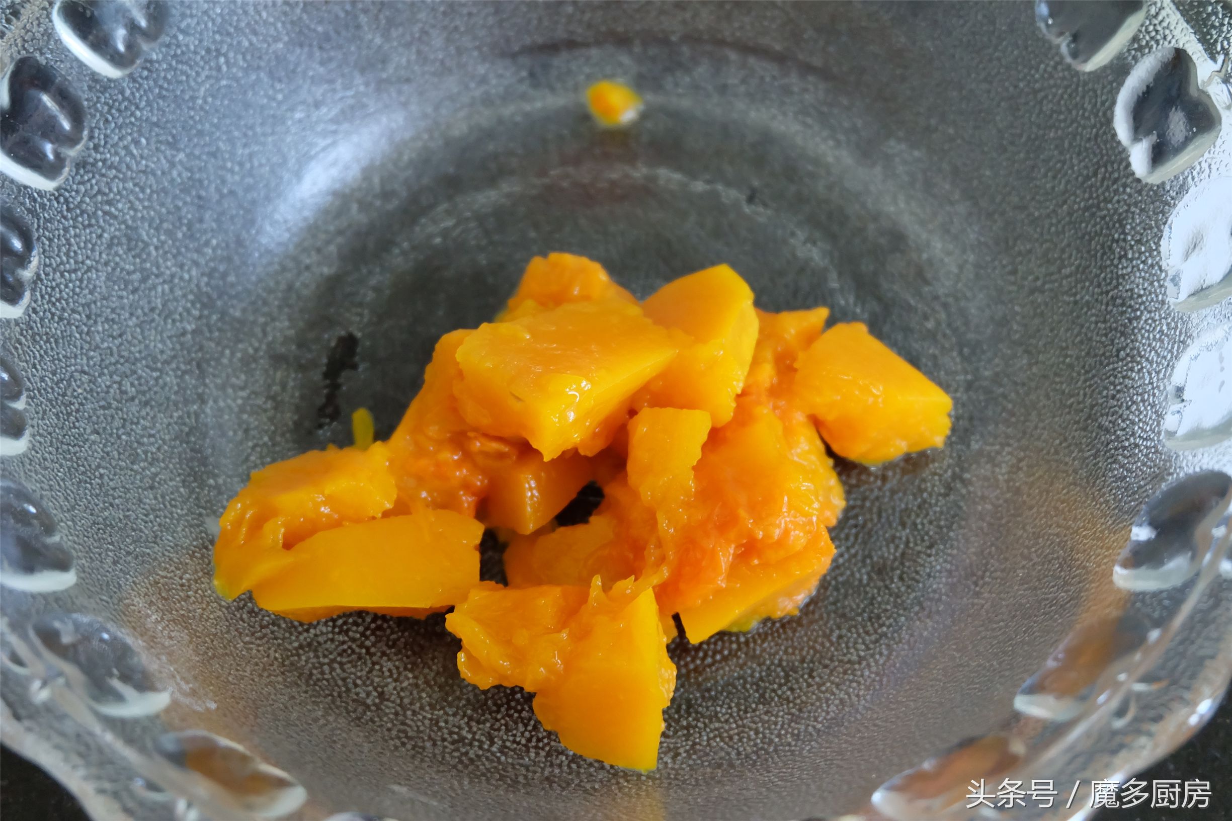 女儿爱吃的蛋糕，不用油不用奶，低糖更健康，营养美味妈妈制作