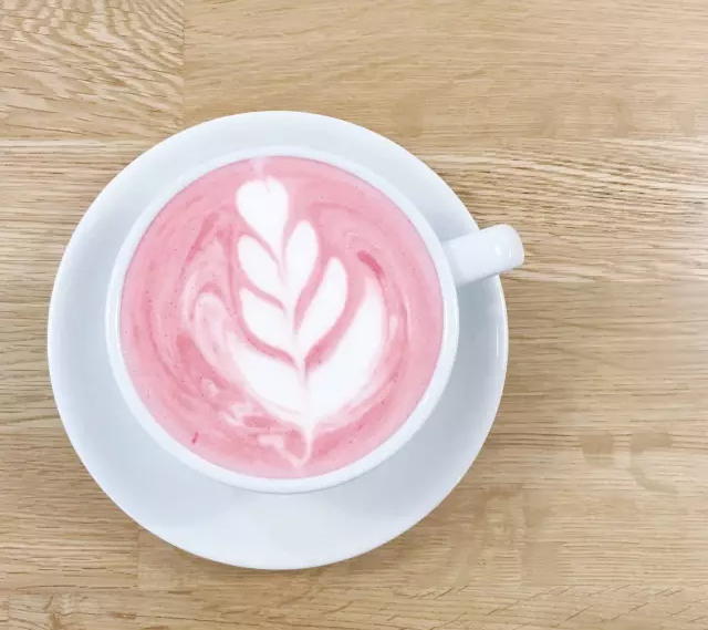 可乐、面包、地铁……都是粉色的！广州的粉色控们还等什么？