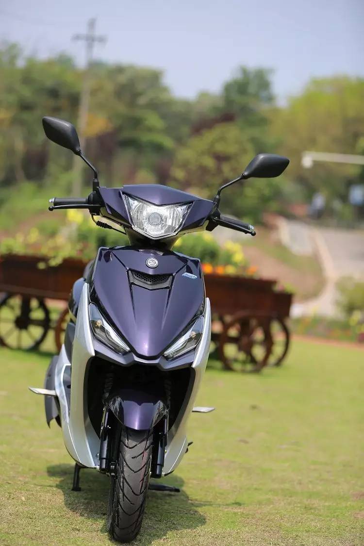 林海国四巧格踏板车测评,林海格格电喷踏板