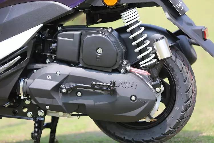 林海国四巧格踏板车测评,林海格格电喷踏板