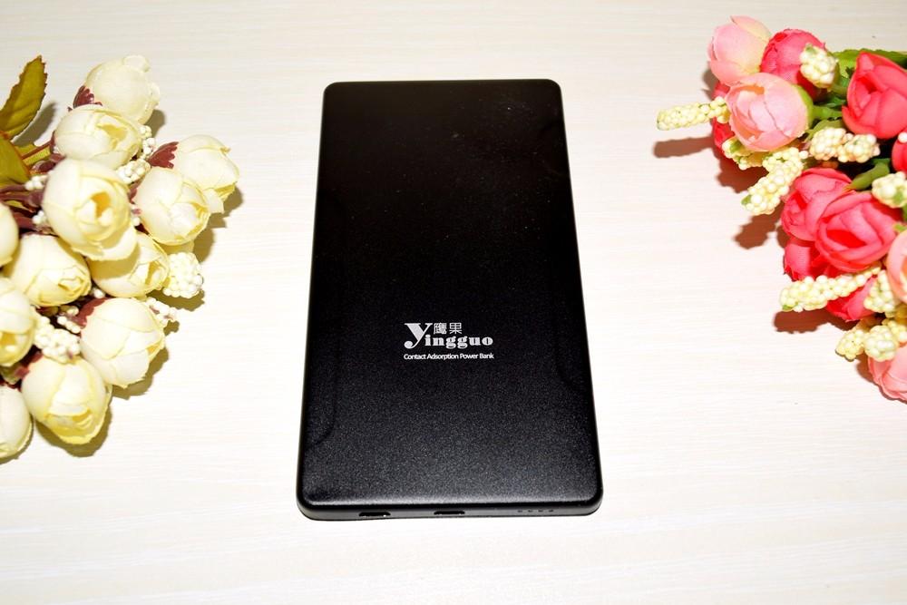 鹰果在手，充电无忧——鹰果磁吸触点式背夹移动电源