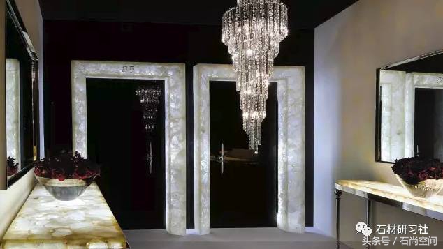 高新区室内装修材料案例分享,天然白水晶摆件家居装饰