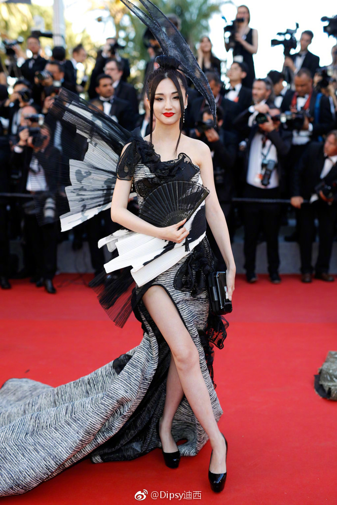微商走戛纳红毯,网红微商现身戛纳电影节