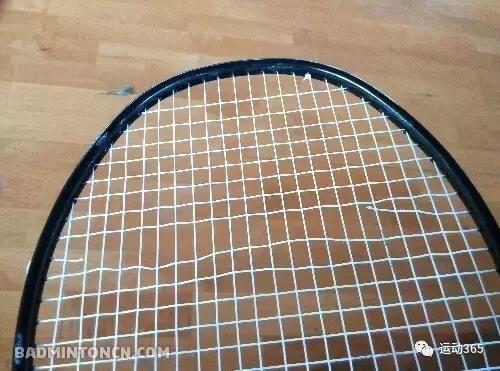 羽毛球拍断线没有发现接着打,羽毛球新穿拍线刚打就断了