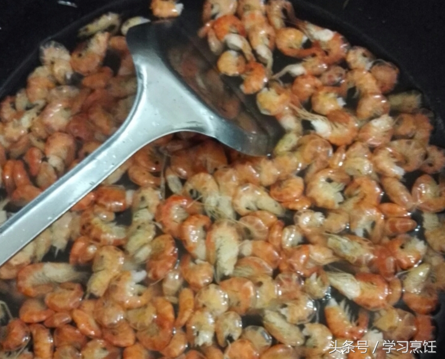 油炸小河虾炒韭菜的做法大全家常,小河虾炒韭菜鸡蛋的做法大全家常