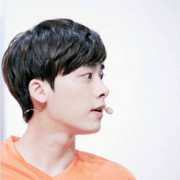 鹿晗李易峰杨洋,鹿晗李易峰照片结合