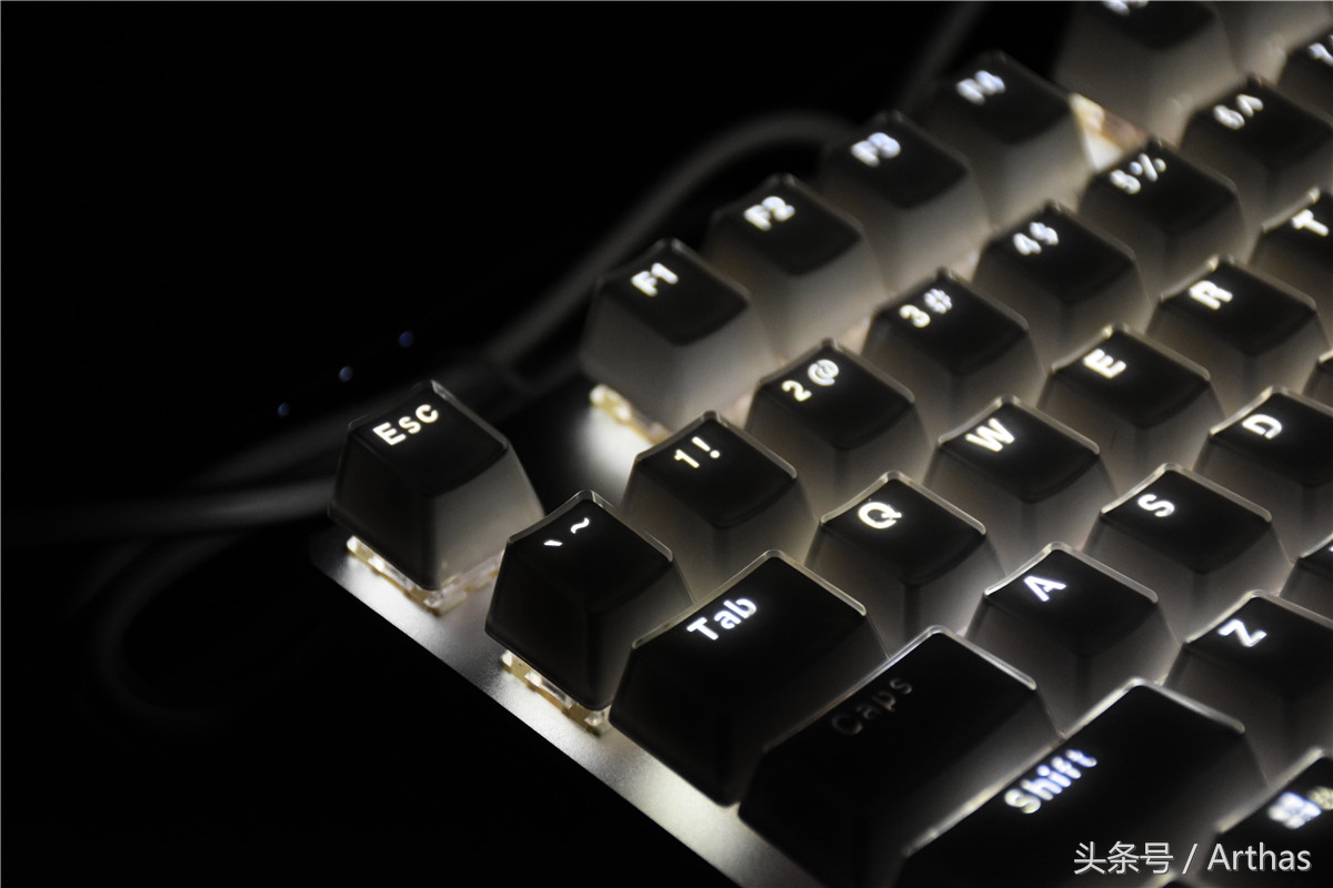 雷柏v500pro机械键盘测评,合金版雷柏v500键盘测评