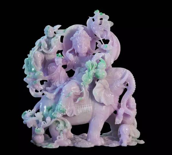 粉色紫罗兰翡翠,女人喜爱的珠宝