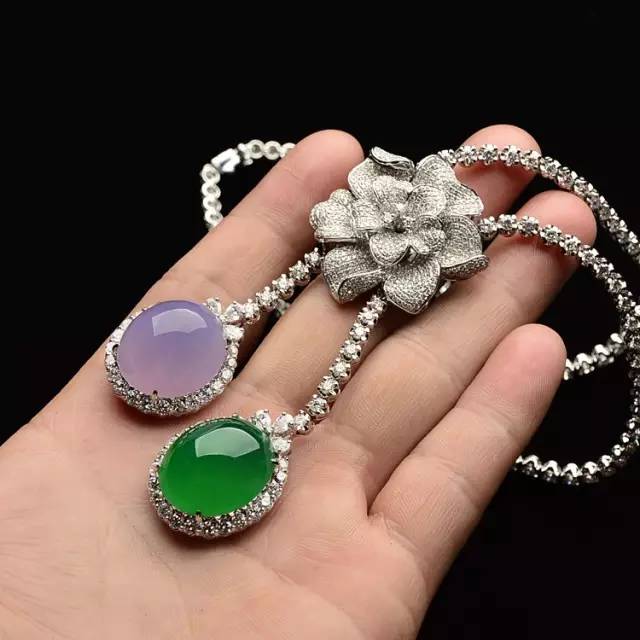 粉色紫罗兰翡翠,女人喜爱的珠宝