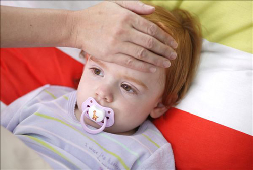 小孩发烧的4种类型和处理方法,孩子发烧记住这七条小常识