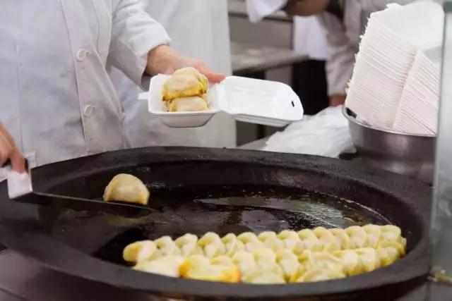 暴走上海18家锅贴店，给你最强测评分析！扛把子居然在...