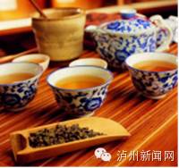 小松鼠剔牙故事,小松鼠拔牙的故事