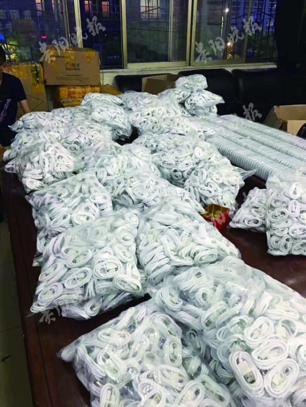 太坑！贵阳一黑心老板卖山寨数据线，进价7毛卖10元！